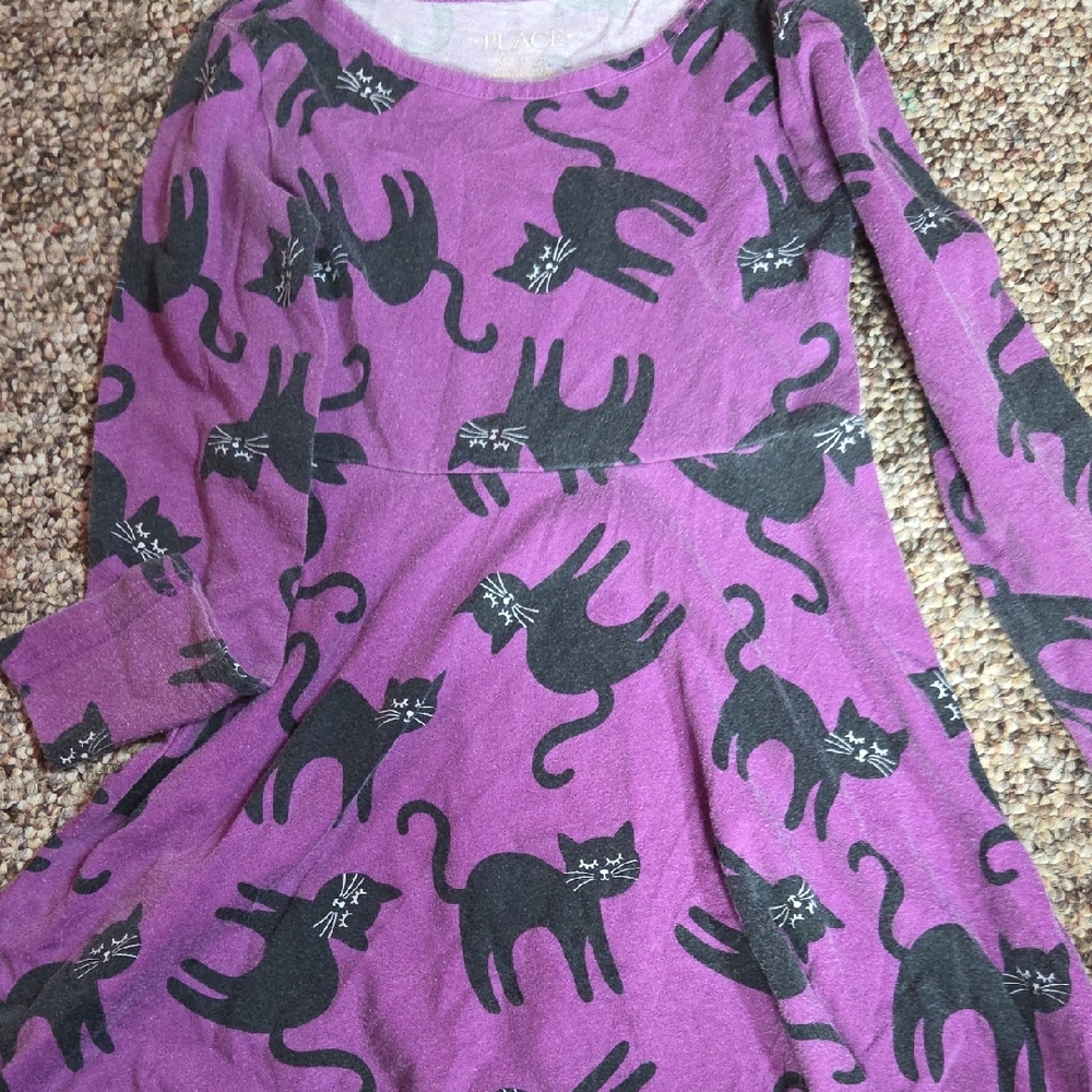 Place Lavender Top with Heart Accents
